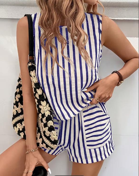 2026 Summer European & American Striped Print Round Neck Casual Short Two-Piece Set XL синий
2026 Summer European & American Striped Print Round Neck Casual Short Two-Piece Set XL синий