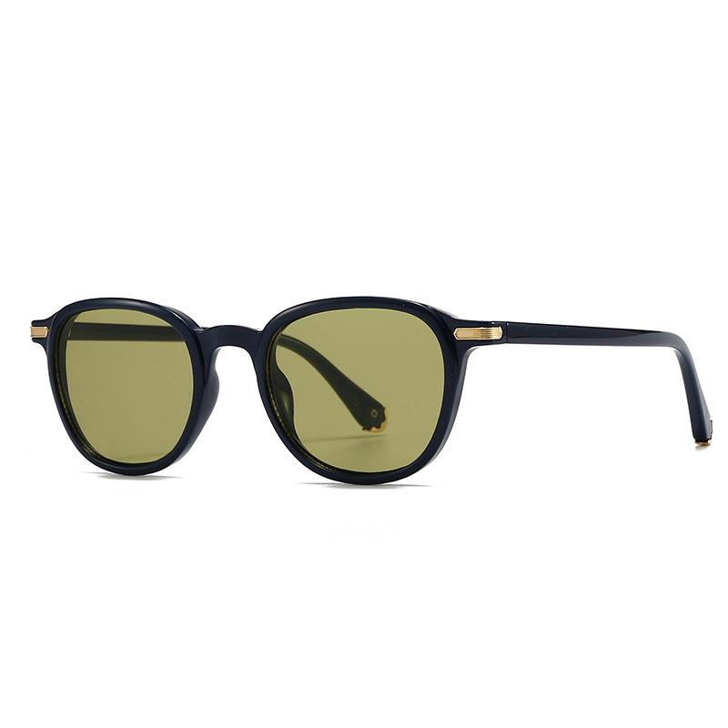 Latest Vintage Tortoise Shell Round For Ladies Sun Glasses Y2K Contrast Color Style Casual Punk Style For Gents Sun Glasses UV400 as picture
Latest Vintage Tortoise Shell Round For Ladies Sun Glasses Y2K Contrast Color Style Casual Punk Style For Gents Sun Glasses UV400 as picture