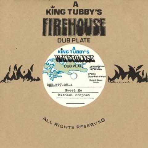 7inch Record MICHAEL PROPHET / KING TUBBYS - Sweet Me / Sweet Me Version DSRKT708 King Tubby s Du 1987 Japan Reggae, Ska & Dub
7inch Record MICHAEL PROPHET / KING TUBBYS - Sweet Me / Sweet Me Version DSRKT708 King Tubby s Du 1987 Japan Reggae, Ska & Dub