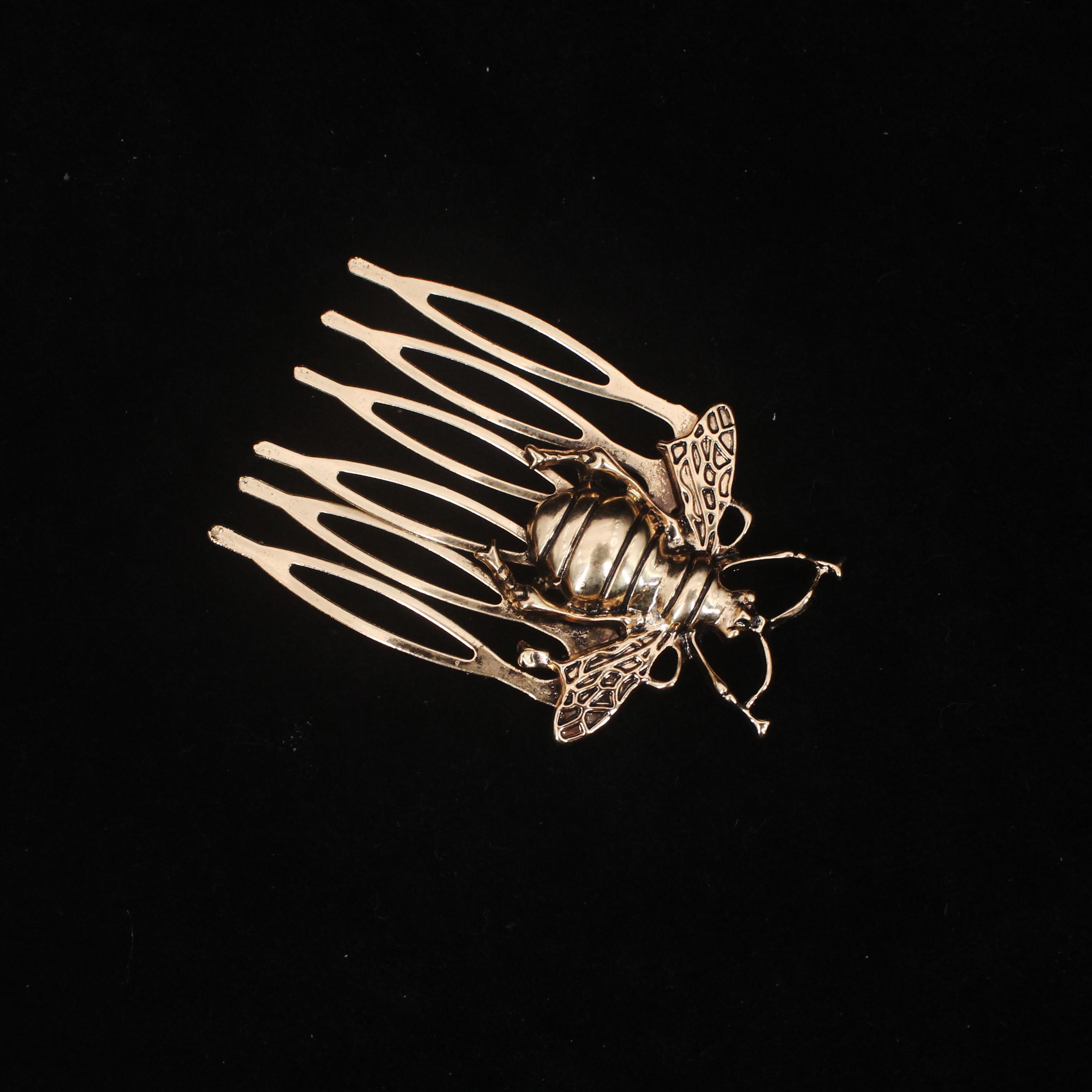 Elegant Korean Simple Design Metal Hairpin Claw Butterfly Hair Combs Hair Styling For Women Comb Pin Female Hairclips Wholesale
Elegant Korean Simple Design Metal Hairpin Claw Butterfly Hair Combs Hair Styling For Women Comb Pin Female Hairclips Wholesale