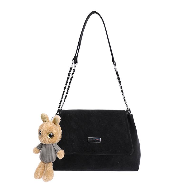 Retro fashion commuter versatile chain underarm bag women s new seasonal simple large-capacity shoulder bag messenger bag without pendant model чорний
Retro fashion commuter versatile chain underarm bag women s new seasonal simple large-capacity shoulder bag messenger bag without pendant model чорний
