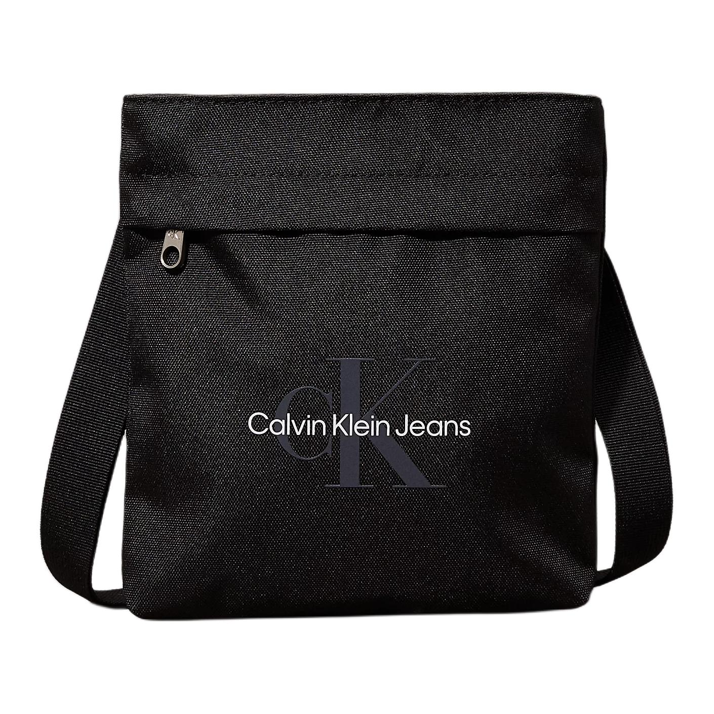Calvin Klein Signature Logo Zipper Closure Polyester Shoulder Crossbody Bag Men bags Black K50K512009BEH Black
Calvin Klein Signature Logo Zipper Closure Polyester Shoulder Crossbody Bag Men bags Black K50K512009BEH Black