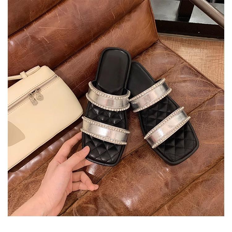 Grape mother summer new fashion platform slippers women wear cool slippers women wear high sense 2025 sandals women 35
Grape mother summer new fashion platform slippers women wear cool slippers women wear high sense 2025 sandals women 35
