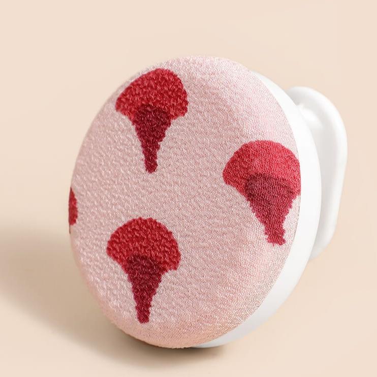 Exfoliating Shower Brush for Adults with Replaceable Soft Cloth Heads Gentle Body Scrubber for Daily Skin Cleaning and Massage
Exfoliating Shower Brush for Adults with Replaceable Soft Cloth Heads Gentle Body Scrubber for Daily Skin Cleaning and Massage
