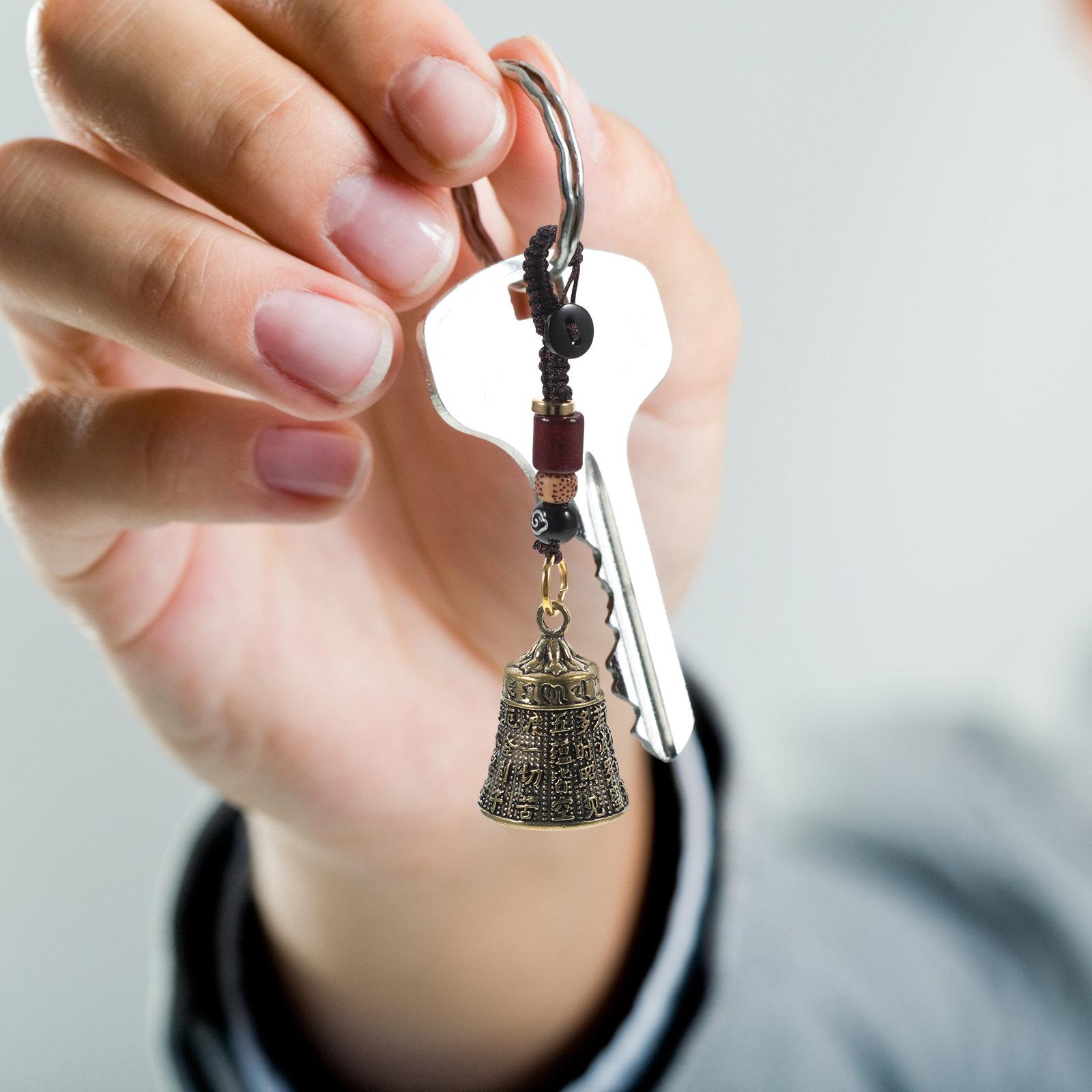 Exquisite Small Brass DIY Bell Pendant Vintage Keychain Bag Decor Retro Home Office Decoration Style Pendant Craft other
Exquisite Small Brass DIY Bell Pendant Vintage Keychain Bag Decor Retro Home Office Decoration Style Pendant Craft other