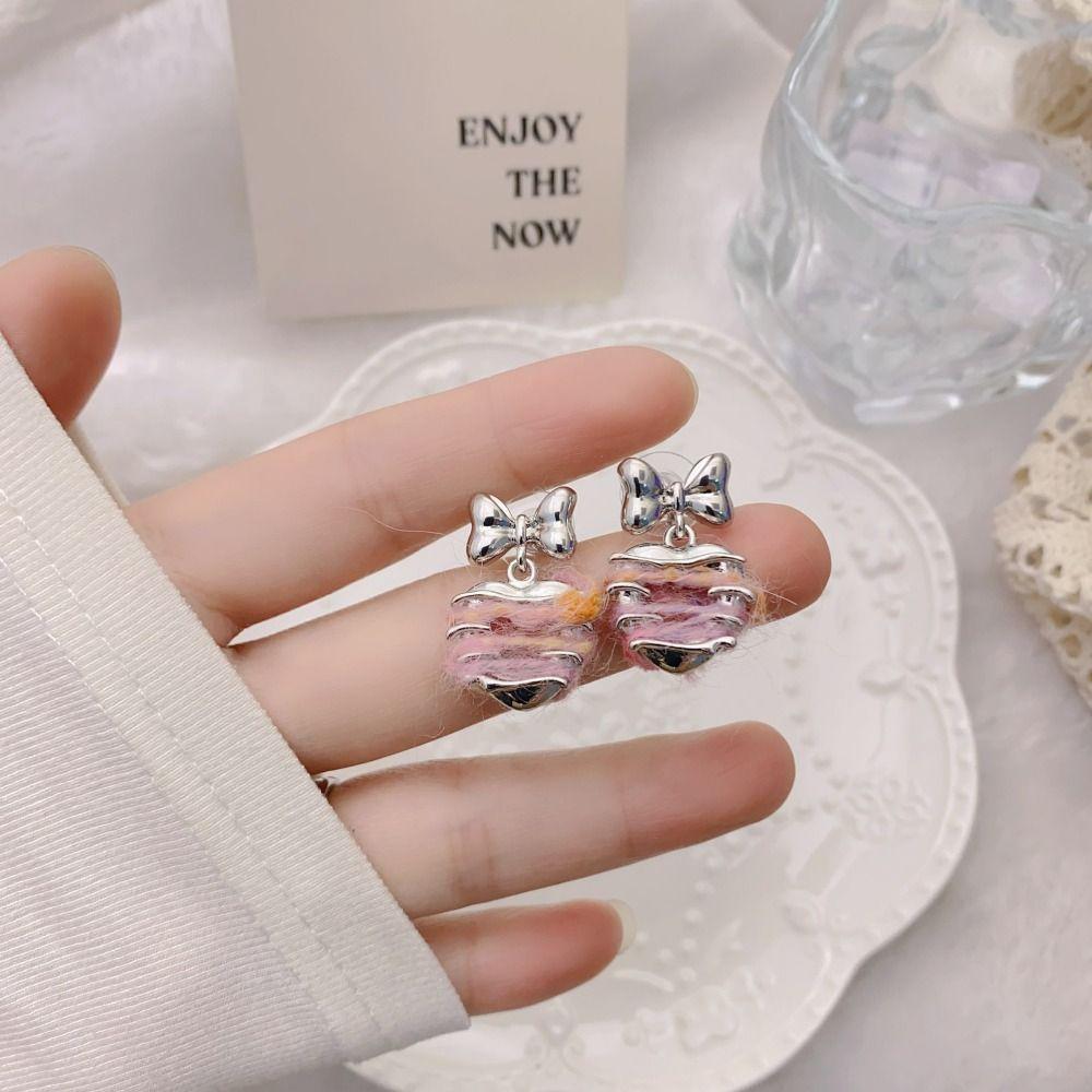 Y2K Dangle Earrings Colorful Winter Accessories Popular Plush Love Bow Earrings Autumn and Winter 02
Y2K Dangle Earrings Colorful Winter Accessories Popular Plush Love Bow Earrings Autumn and Winter 02