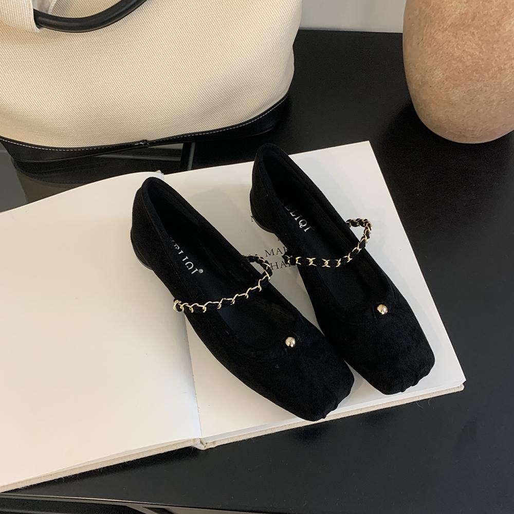 Модные женские туфли-лодочки с квадратным носком, замшевые туфли на низком каблуке без застежек, 2024 г. Новые поступления, черные, бежевые, коричневые, розовые, модные туфли-лодочки с металлической цепочкой, осенние туфли-лодочки 245 чёрный
Модные женские туфли-лодочки с квадратным носком, замшевые туфли на низком каблуке без застежек, 2024 г. Новые поступления, черные, бежевые, коричневые, розовые, модные туфли-лодочки с металлической цепочкой, осенние туфли-лодочки 245 чёрный