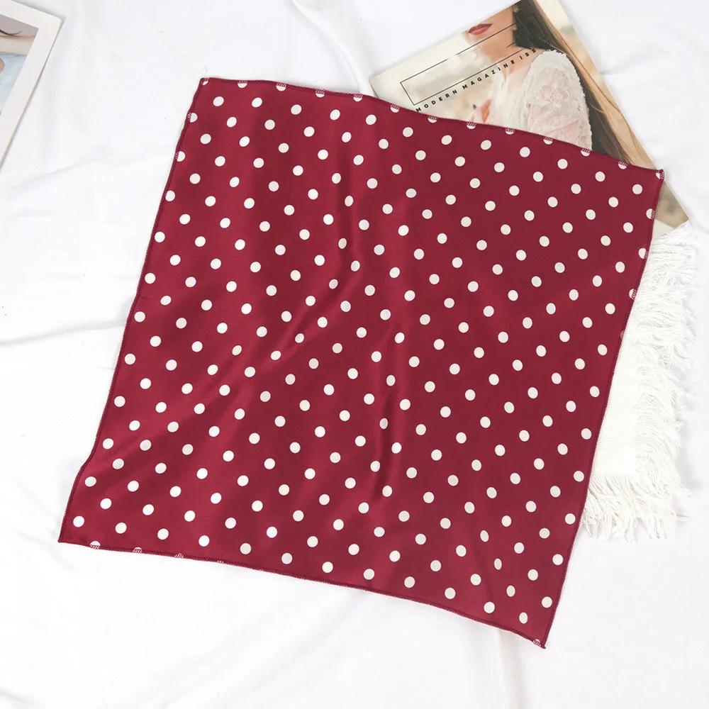 Fashion Dot Neck Scarf 50cm Square Handkerchief for Women Hair Band The New Year Gift Print Bandana Ladies Daily Accessories 50cm-50cm вина червоного кольору
Fashion Dot Neck Scarf 50cm Square Handkerchief for Women Hair Band The New Year Gift Print Bandana Ladies Daily Accessories 50cm-50cm вина червоного кольору