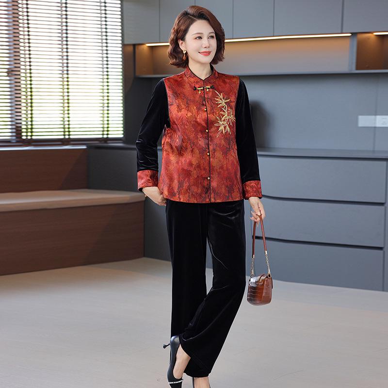 Elegant Three-Piece Gold Velvet Set for Middle-Aged and Elderly Women - New Chinese Style Vest with Spring/Autumn Tops 2XL (for 105-120 jin)
Elegant Three-Piece Gold Velvet Set for Middle-Aged and Elderly Women - New Chinese Style Vest with Spring/Autumn Tops 2XL (for 105-120 jin)