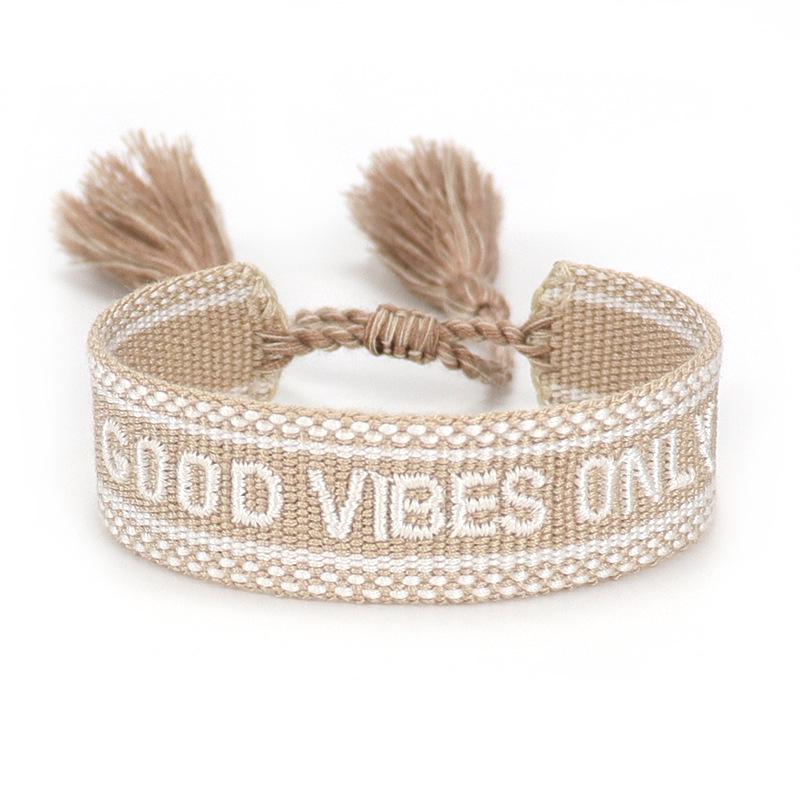 Creative Embroidered Letter Bracelet: Vibes Resonance Woven Wrist Rope with Tassels DIY Support
Creative Embroidered Letter Bracelet: Vibes Resonance Woven Wrist Rope with Tassels DIY Support