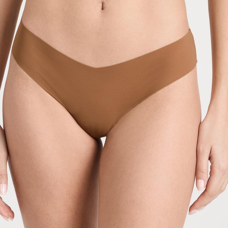 European & American Style V-Neck Low-Waist Seamless Brazilian High-Elastic Women s Thong XL
European & American Style V-Neck Low-Waist Seamless Brazilian High-Elastic Women s Thong XL