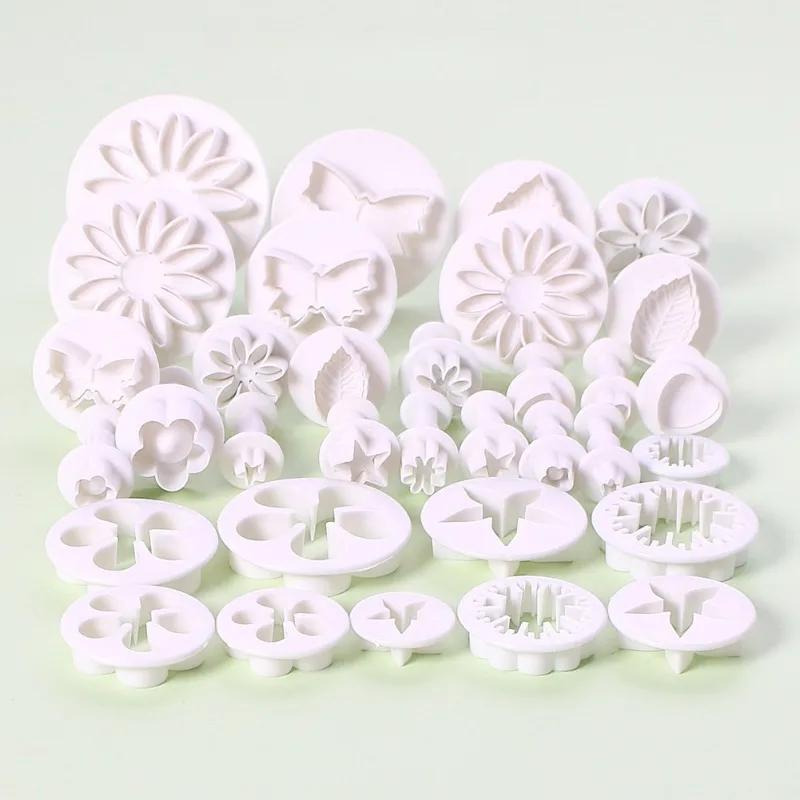 33PCS/set DIY Baking Dessert Embossing Mold Kitchen Kitchen Baking Sugar Cake Decoration Mould Multiple Biscuit Candy Pie Molds A
33PCS/set DIY Baking Dessert Embossing Mold Kitchen Kitchen Baking Sugar Cake Decoration Mould Multiple Biscuit Candy Pie Molds A