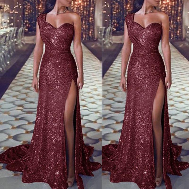 Women s Halter Neck Sexy One-shoulder Long Evening Gown with Gold Foil, Sleeveless Slit, Sequin Waist and Train for Banquet - Bridesmaid Dress 5XL винний
Women s Halter Neck Sexy One-shoulder Long Evening Gown with Gold Foil, Sleeveless Slit, Sequin Waist and Train for Banquet - Bridesmaid Dress 5XL винний