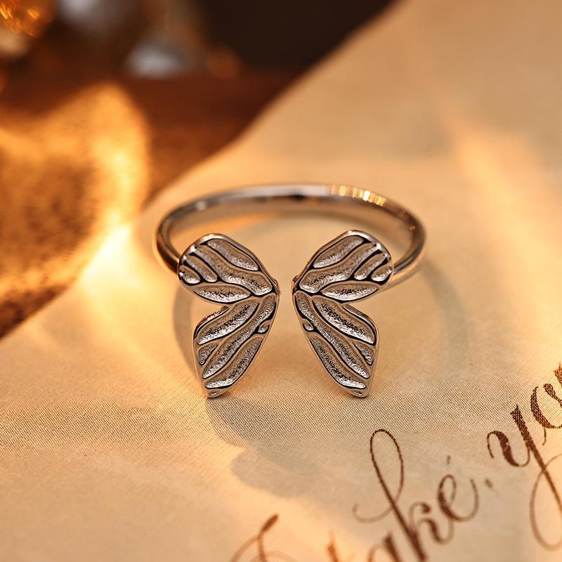 Кольцо Banyan Tree S925 Silver Buttfly - Лесная серия: Женственная, сказочная, милая мода с открытым дизайном. Идеально подходит для указательного пальца. RS1076; adjustable opening белого золота