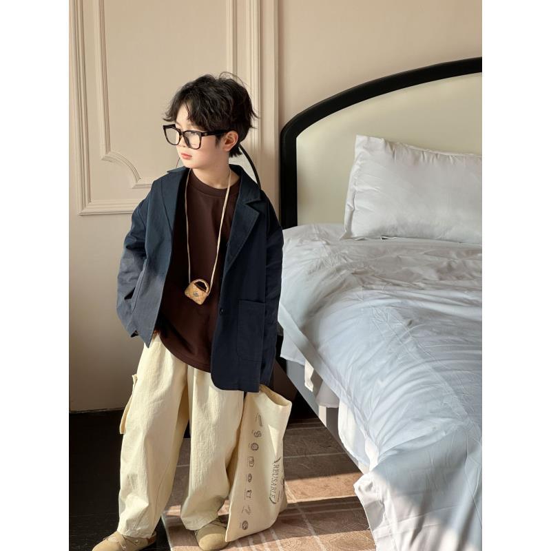 2024 Spring Korean Style Unisex Children s Lapel Blazer - Fashionable Casual Single-Breasted Outerwear. 90 cm темно-синий
2024 Spring Korean Style Unisex Children s Lapel Blazer - Fashionable Casual Single-Breasted Outerwear. 90 cm темно-синий