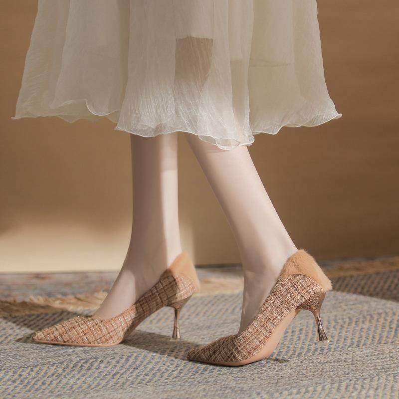 Xiaoxiangfeng high-heeled women s thin-heeled pointed shoes, new warm-heeled comfortable women s single shoes in autumn freezing season 39
Xiaoxiangfeng high-heeled women s thin-heeled pointed shoes, new warm-heeled comfortable women s single shoes in autumn freezing season 39