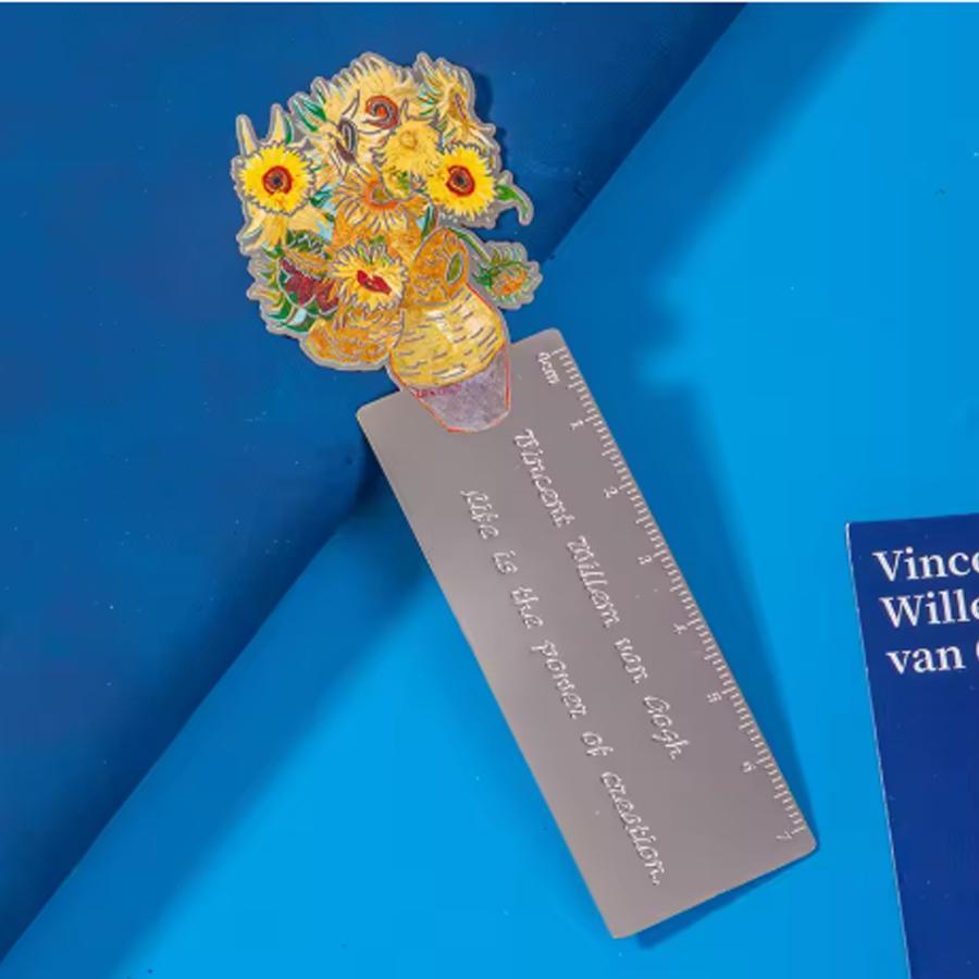 1pc/8pc Vintage art Van Gogh metal hollowed out bookmark with exquisite appearance, teacher rewards students with small gifts
1pc/8pc Vintage art Van Gogh metal hollowed out bookmark with exquisite appearance, teacher rewards students with small gifts
