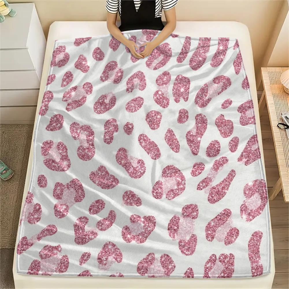1Pc Leopard Print Print Flannel Blanket, High quality Comfortable for All Seasons, Home Decor, Warmth and Comfort, Perfect for Christmas Gifts W15 80cm x 120cm
1Pc Leopard Print Print Flannel Blanket, High quality Comfortable for All Seasons, Home Decor, Warmth and Comfort, Perfect for Christmas Gifts W15 80cm x 120cm