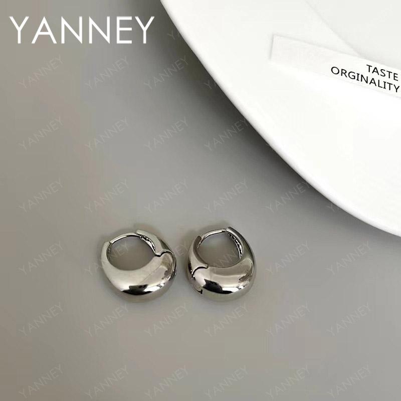 925 Sterling Silver & 18K Gold Simple U-Shaped Hoop Earrings For Women Charming Gift Jewelry Birthday Christmas серебряный
925 Sterling Silver & 18K Gold Simple U-Shaped Hoop Earrings For Women Charming Gift Jewelry Birthday Christmas серебряный