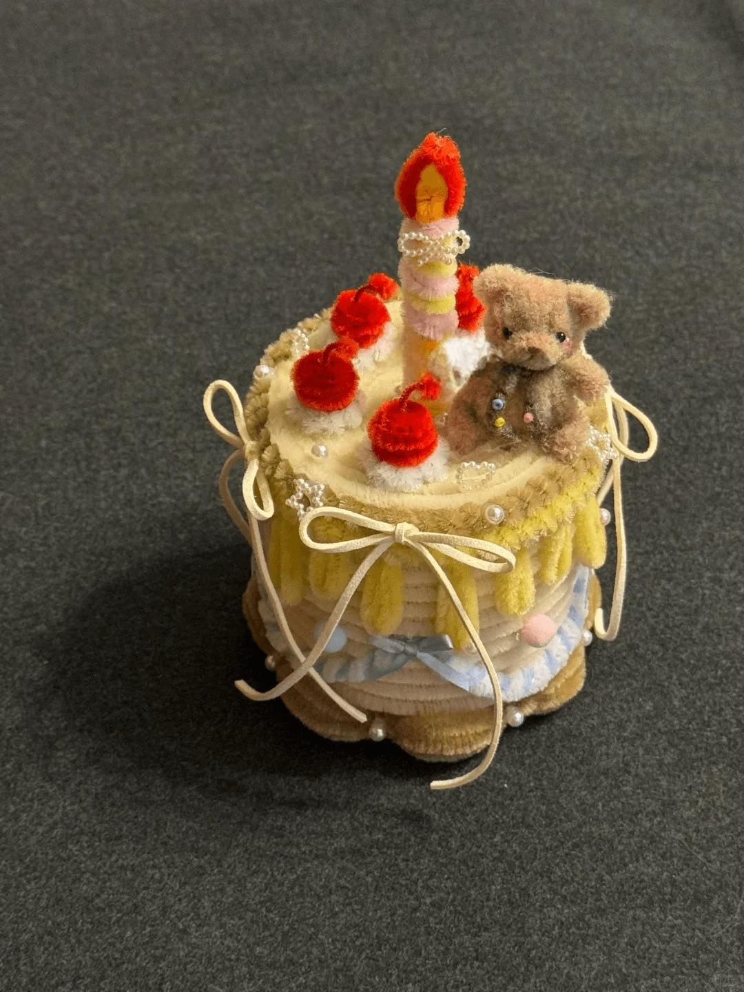 Handmade Chenille Stem Cake Photo Box - Thoughtful Birthday Gift for Friends and Besties
Handmade Chenille Stem Cake Photo Box - Thoughtful Birthday Gift for Friends and Besties
