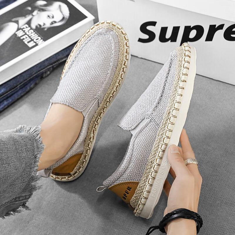 МОДНЕ ВЗУТТЯ Чоловічі дихаючі спортивні кросівки Спортивне взуття для бігу Відкритий жіночий теніс Тренажер для тренажерного залу 44
МОДНЕ ВЗУТТЯ Чоловічі дихаючі спортивні кросівки Спортивне взуття для бігу Відкритий жіночий теніс Тренажер для тренажерного залу 44