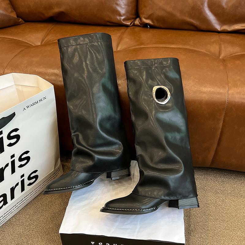 Sweet cool boots boots women s new hole design fashion boots retro thick heel knight boots spice 34 чорний
Sweet cool boots boots women s new hole design fashion boots retro thick heel knight boots spice 34 чорний