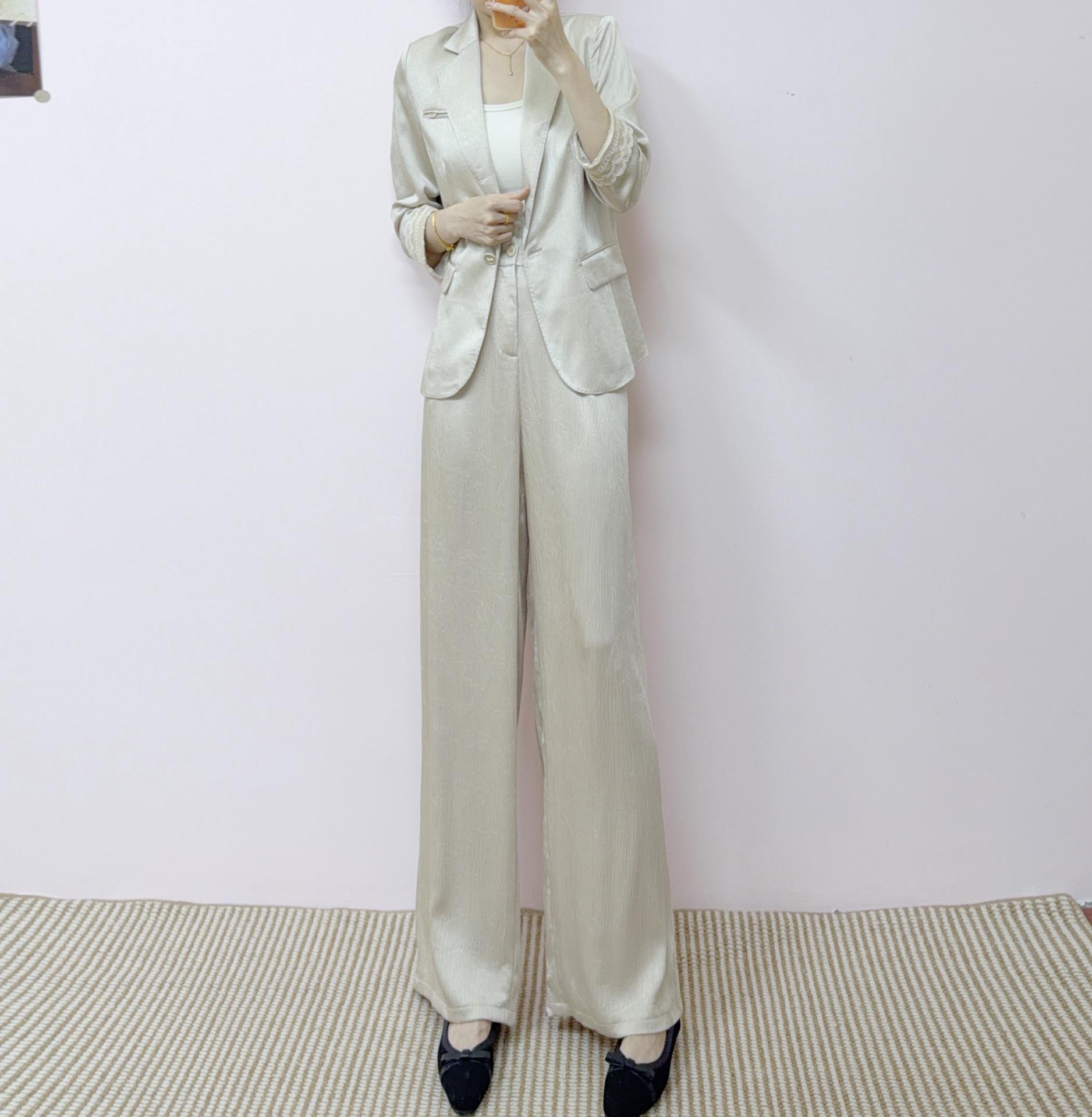 Spring 2026 Versatile Lapel Suit Jacket & Wide-Leg Pants Set M (45-54 kg) шампанского
Spring 2026 Versatile Lapel Suit Jacket & Wide-Leg Pants Set M (45-54 kg) шампанского