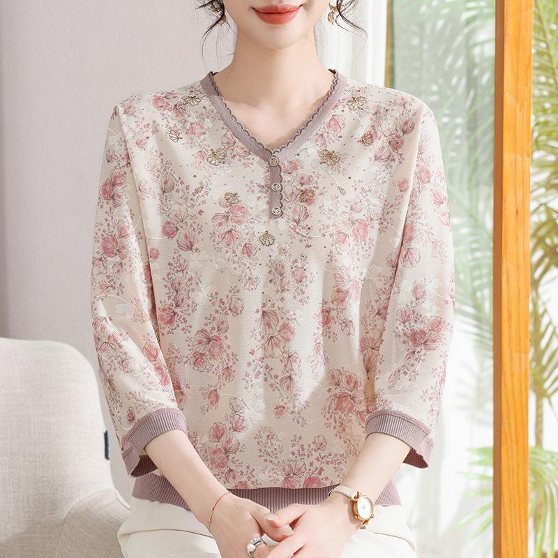 Elegant Seven-Sleeved Spring Knitted Top, Ice Silk Sweat-Absorbing T-Shirt for Middle-Aged and Elderly Women 3XL (135-160 jin)
Elegant Seven-Sleeved Spring Knitted Top, Ice Silk Sweat-Absorbing T-Shirt for Middle-Aged and Elderly Women 3XL (135-160 jin)