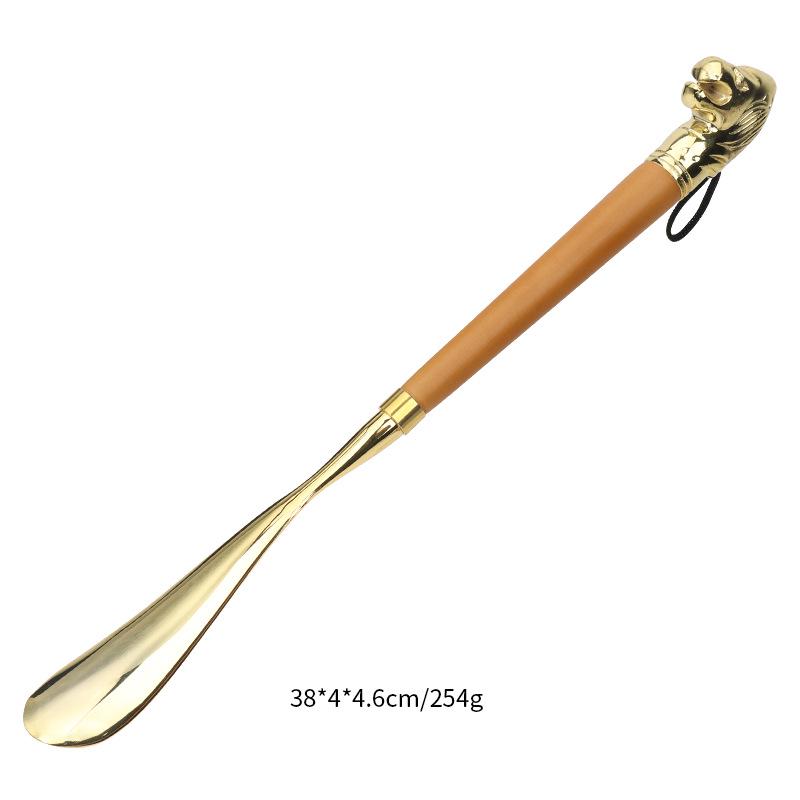 Рожок для обуви из массива дерева с головами льва и лошади, дизайн зодиака, подарок высокого класса.
Рожок для обуви из массива дерева с головами льва и лошади, дизайн зодиака, подарок высокого класса.