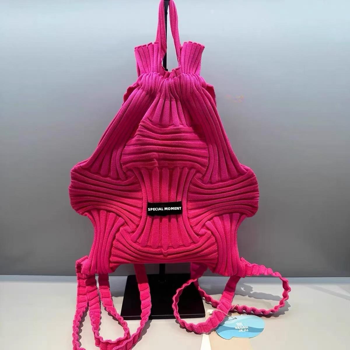 Korean Niche Woven Pleated Backpack Drawstring Bag, Large Capacity Knitted Drawstring Bag, Hand-held Butterfly Backpack, Versatile for Women розы красного
Korean Niche Woven Pleated Backpack Drawstring Bag, Large Capacity Knitted Drawstring Bag, Hand-held Butterfly Backpack, Versatile for Women розы красного