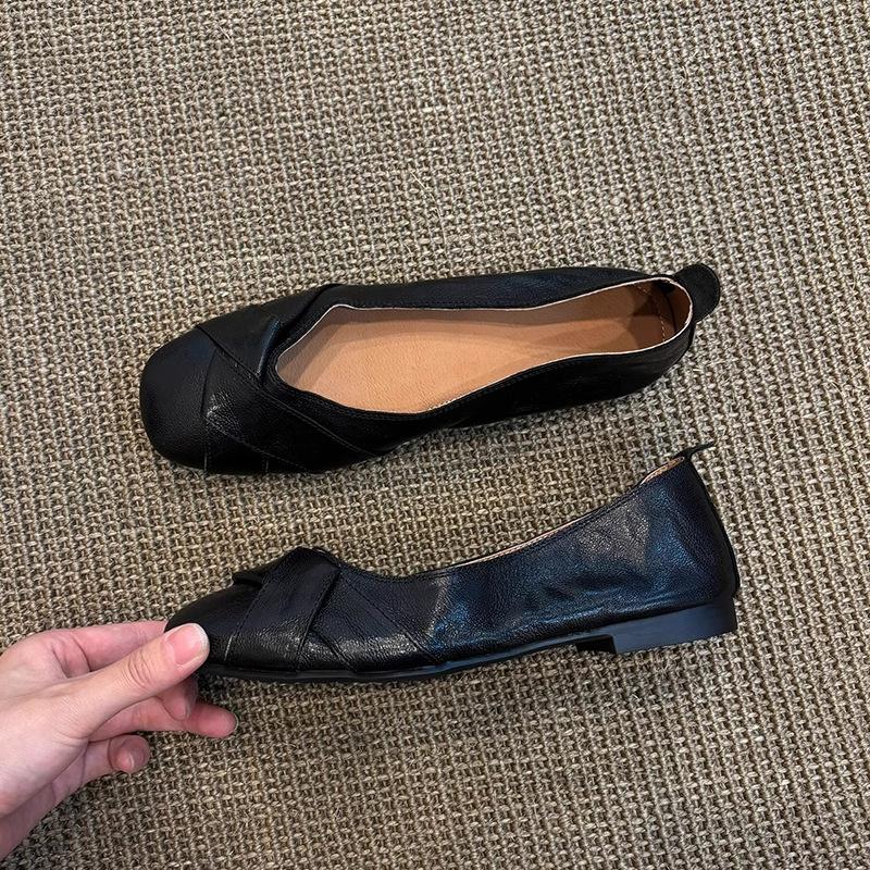 Leather version~ French fairy style square head one-pedal flat shoes commuting versatile retro leather light mouth single shoes women 40 чорний
Leather version~ French fairy style square head one-pedal flat shoes commuting versatile retro leather light mouth single shoes women 40 чорний