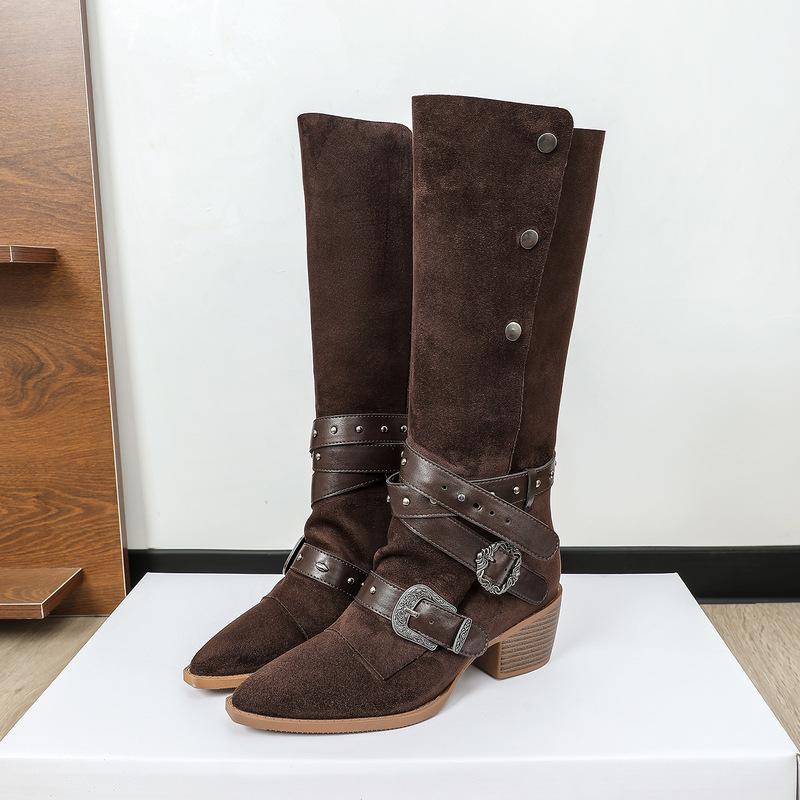 Жіночі черевики-слінгбеки з гострим носом в американському панк-стилі, на масивному підборі, прикрашені шипами, західні ковбойські чоботи, двостороннього носіння, високі, вище коліна 39 темно-коричневого кольору
Жіночі черевики-слінгбеки з гострим носом в американському панк-стилі, на масивному підборі, прикрашені шипами, західні ковбойські чоботи, двостороннього носіння, високі, вище коліна 39 темно-коричневого кольору