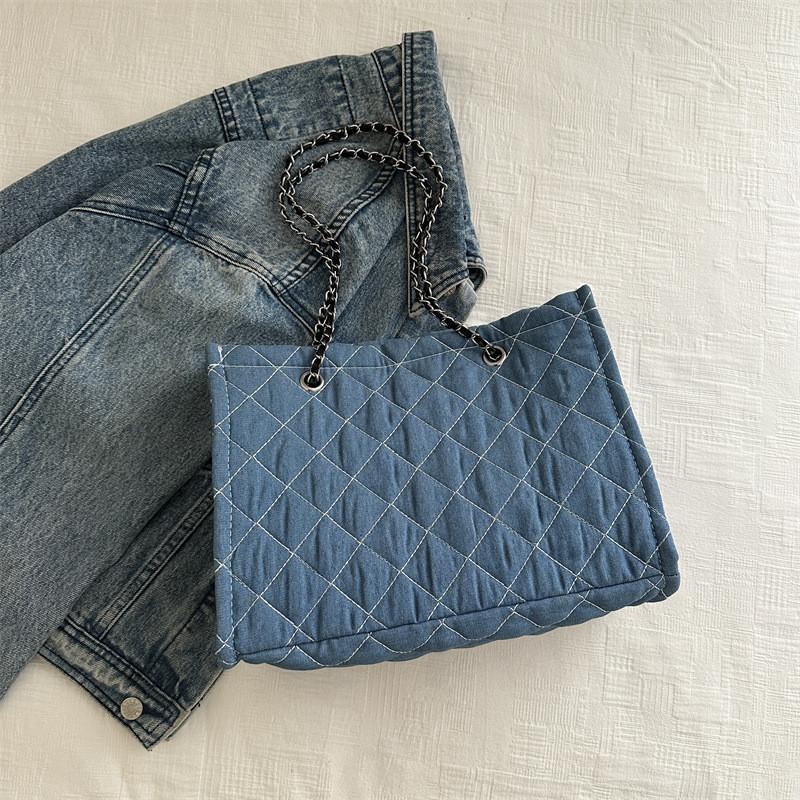 Stylish Retro 2024 Canvas Tote Bag Versatile Casual Shoulder Bag Large Capacity світло-синій колір
Stylish Retro 2024 Canvas Tote Bag Versatile Casual Shoulder Bag Large Capacity світло-синій колір