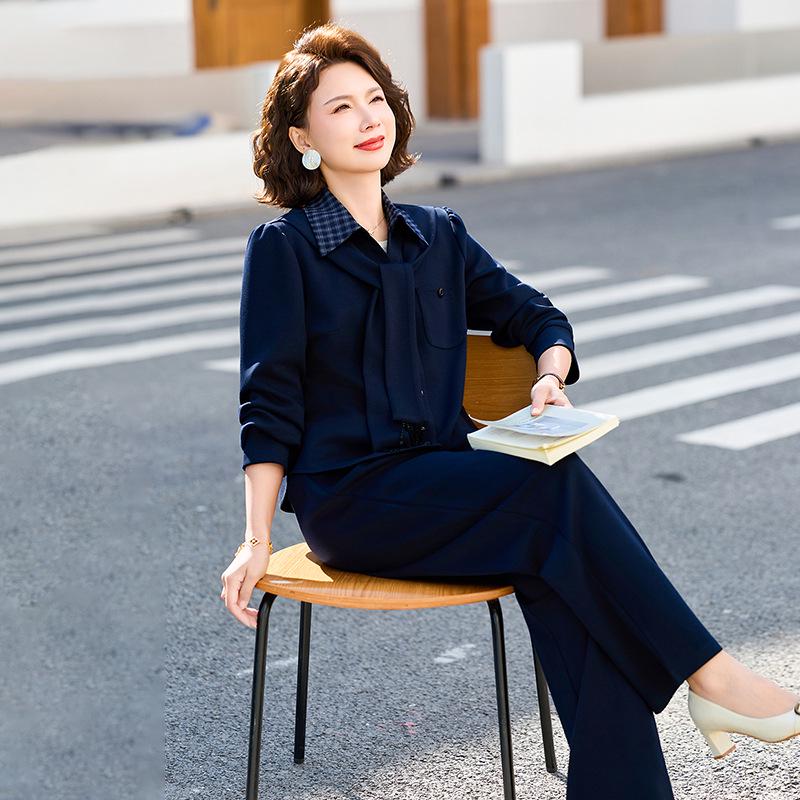 Spring Women s Two-Piece Suit: Lace-Up Hoodie & Elastic Waist Trousers for Middle-Aged & Elderly. 5XL (150-165 lbs)
Spring Women s Two-Piece Suit: Lace-Up Hoodie & Elastic Waist Trousers for Middle-Aged & Elderly. 5XL (150-165 lbs)