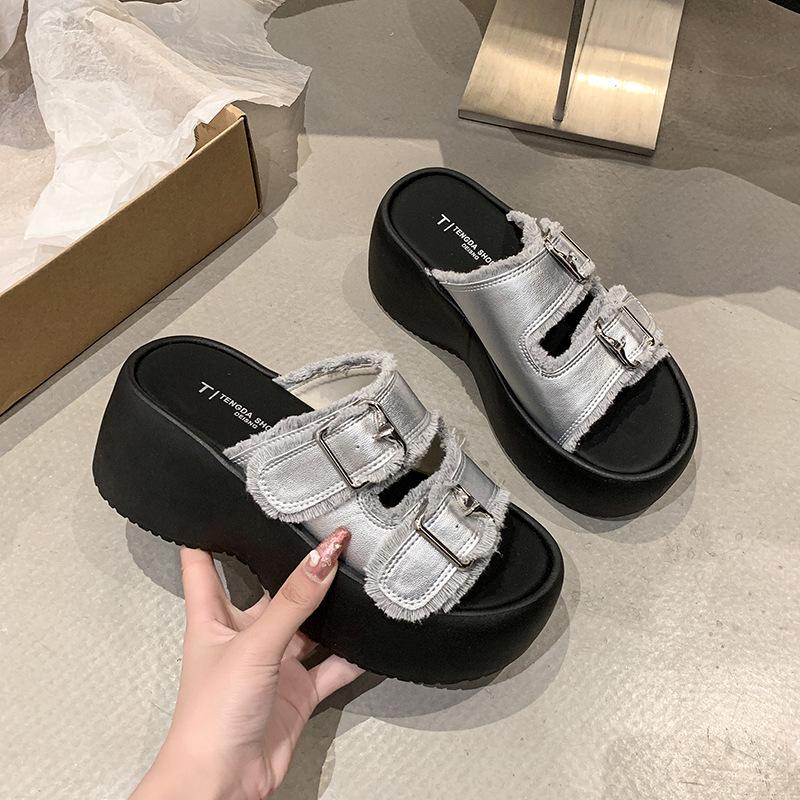 With cool slippers platform slippers women s summer wear 2025 beach casual skirt one-word tassel new 35 чёрный
With cool slippers platform slippers women s summer wear 2025 beach casual skirt one-word tassel new 35 чёрный