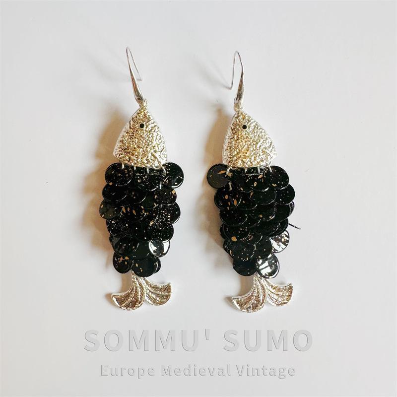 Medieval vintage retro temperament brass silver plated Luo shell fringed fish scale earrings earrings women
Medieval vintage retro temperament brass silver plated Luo shell fringed fish scale earrings earrings women