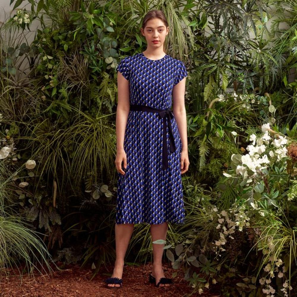 Lipbbam Cool Easy No Bra Long Dress Ldm49dj01 LDM49DJ02/PLUS(77-88)
Lipbbam Cool Easy No Bra Long Dress Ldm49dj01 LDM49DJ02/PLUS(77-88)