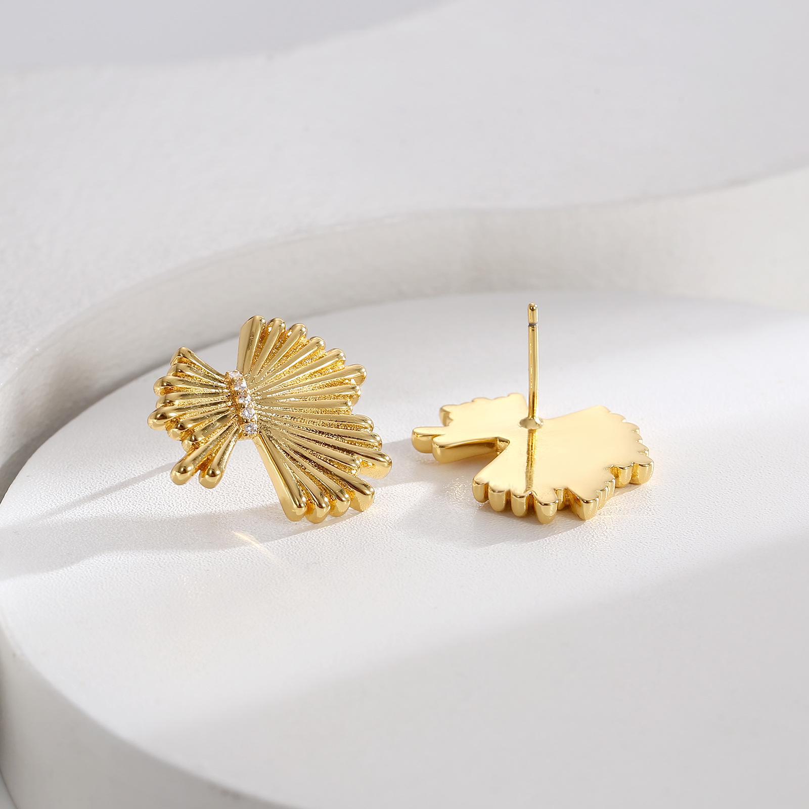 Трендовые серьги с цирконами для женщин 2024 года, элегантный и легкий дизайн H01225 7.5g
Трендовые серьги с цирконами для женщин 2024 года, элегантный и легкий дизайн H01225 7.5g