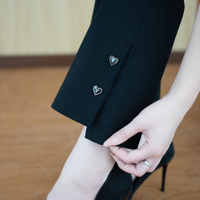 Women s High-Waist Black Flared Suit Pants - Spring/Autumn 2025 XL (29) recommended 115-125 jin чорний
Women s High-Waist Black Flared Suit Pants - Spring/Autumn 2025 XL (29) recommended 115-125 jin чорний