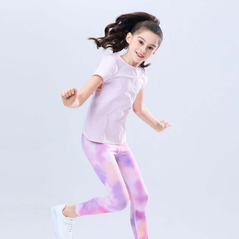 Girls Quick Dry Summer Sports Yoga Set - Spliced Print, Short Sleeve, Fitness Pants 120 cm
Girls Quick Dry Summer Sports Yoga Set - Spliced Print, Short Sleeve, Fitness Pants 120 cm