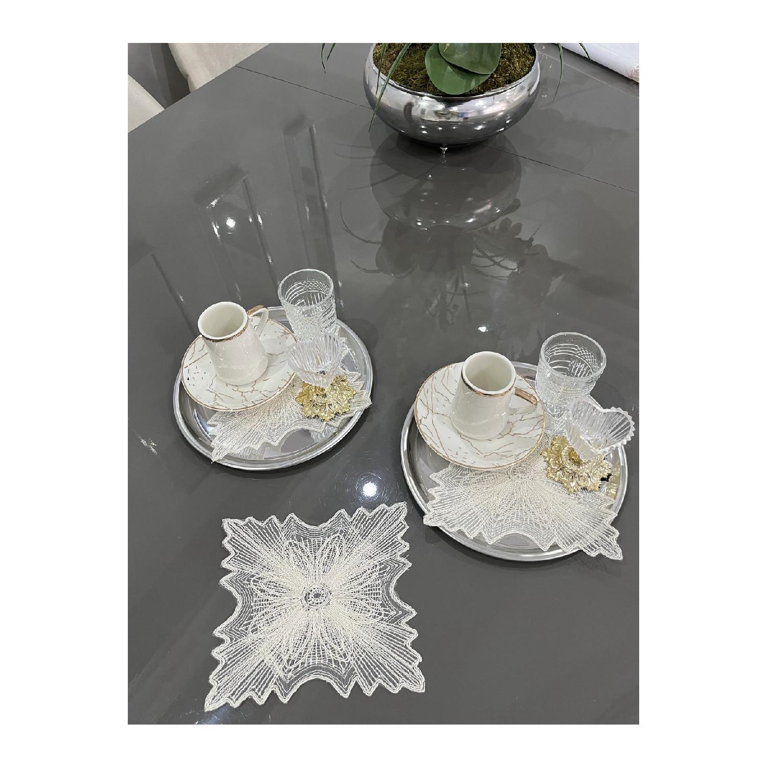 Bougainvillea Pattern Cream Color Decorative Guipure Lace Set Of 6 Coffee Cocktail Presentation Napkins кремовый
Bougainvillea Pattern Cream Color Decorative Guipure Lace Set Of 6 Coffee Cocktail Presentation Napkins кремовый
