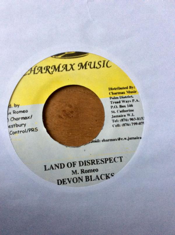 7inch Record DEVON BLACKS - Land of disrespect NONE Charmax Music Jamaica Reggae, Ska & Dub Used
7inch Record DEVON BLACKS - Land of disrespect NONE Charmax Music Jamaica Reggae, Ska & Dub Used