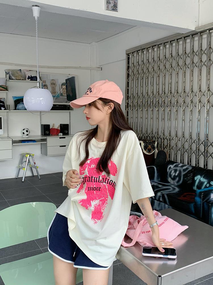 American retro cartoon rabbit printing pure cotton loose T-shirt women s Hong Kong style top 2025 new summer half sleeve 3XL
American retro cartoon rabbit printing pure cotton loose T-shirt women s Hong Kong style top 2025 new summer half sleeve 3XL