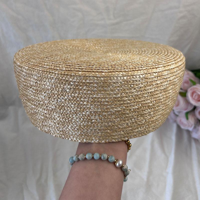 Spring and Summer Hand-woven Straw Hat Berets High Quality Fine Wheat Straw Beach Sun Hats Women Retro Concave Shape Pillbox Hat 55cm
Spring and Summer Hand-woven Straw Hat Berets High Quality Fine Wheat Straw Beach Sun Hats Women Retro Concave Shape Pillbox Hat 55cm