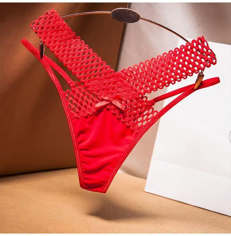 Женские шелковые прозрачные трусики-стринги с низкой посадкой и вырезом на тонком ремешке - Сексуальный французский дизайн M красный
Женские шелковые прозрачные трусики-стринги с низкой посадкой и вырезом на тонком ремешке - Сексуальный французский дизайн M красный