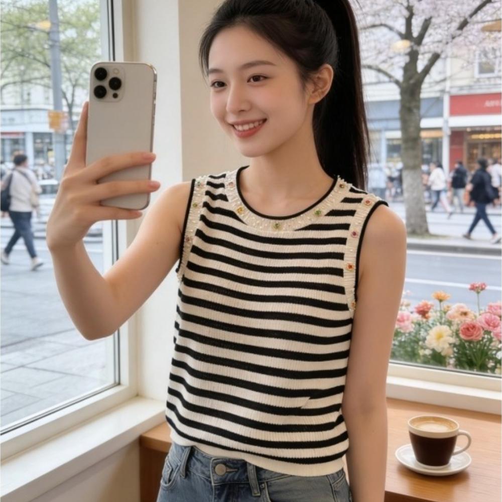 Retro Contrasting Color Stripes Knitted Bralette with Back Panels - Women s Summer Sweet and Spicy Style Outerwear - Sleeveless Silk Top One size абрикосовий
Retro Contrasting Color Stripes Knitted Bralette with Back Panels - Women s Summer Sweet and Spicy Style Outerwear - Sleeveless Silk Top One size абрикосовий