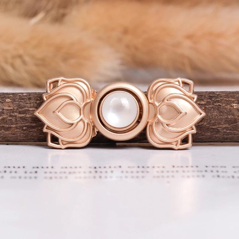1 Pair Retro Metal Rhinestone Round Buckle Clip for Coat Windbreaker Decorative Belt Buckle Combined DIY Garment Accessories
1 Pair Retro Metal Rhinestone Round Buckle Clip for Coat Windbreaker Decorative Belt Buckle Combined DIY Garment Accessories