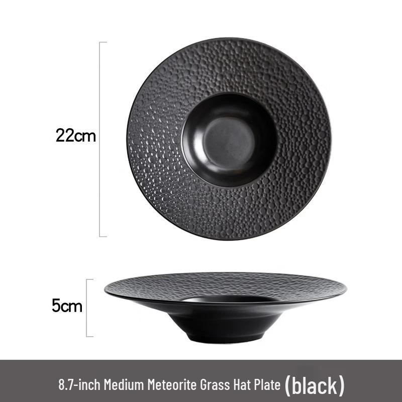 Zhi Shi 8.7-inch Ceramic Straw Hat Dinner Plate
Zhi Shi 8.7-inch Ceramic Straw Hat Dinner Plate