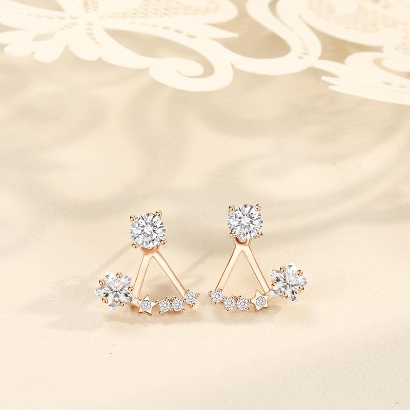 Серьги-гвоздики в виде звездного вентилятора, женская корейская версия, индивидуальный темперамент, более удачливые пятиконечные звезды, креативные бриллиантовые серьги
Серьги-гвоздики в виде звездного вентилятора, женская корейская версия, индивидуальный темперамент, более удачливые пятиконечные звезды, креативные бриллиантовые серьги