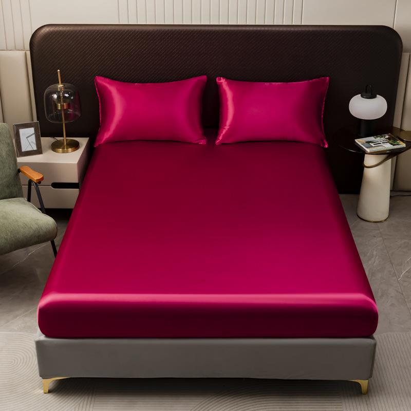Satin Three-Piece Bedding Set: Solid Color Duvet, Bed Sheet, Pillowcase, Convertible to Bed Cover Pillowcases 51x70cm (Pair) вино красного
Satin Three-Piece Bedding Set: Solid Color Duvet, Bed Sheet, Pillowcase, Convertible to Bed Cover Pillowcases 51x70cm (Pair) вино красного